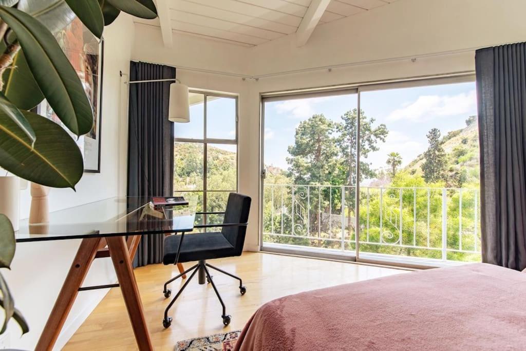 Stunning Hollywood Midcentury Modern-Views-Best Location! Лос-Анджелес Екстер'єр фото